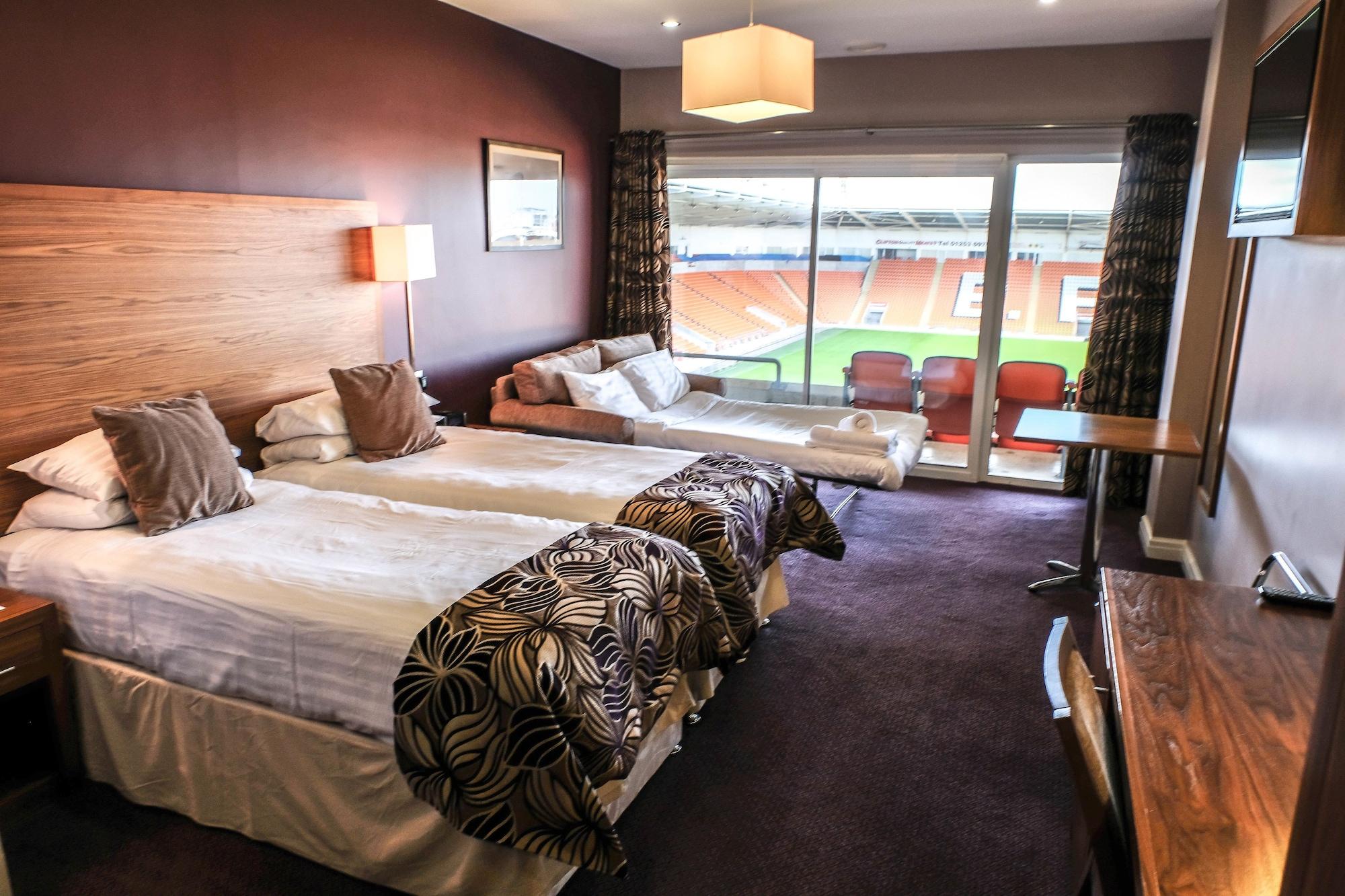 Blackpool Football Club Stadium Hotel, A Member Of Radisson Individuals Exterior foto