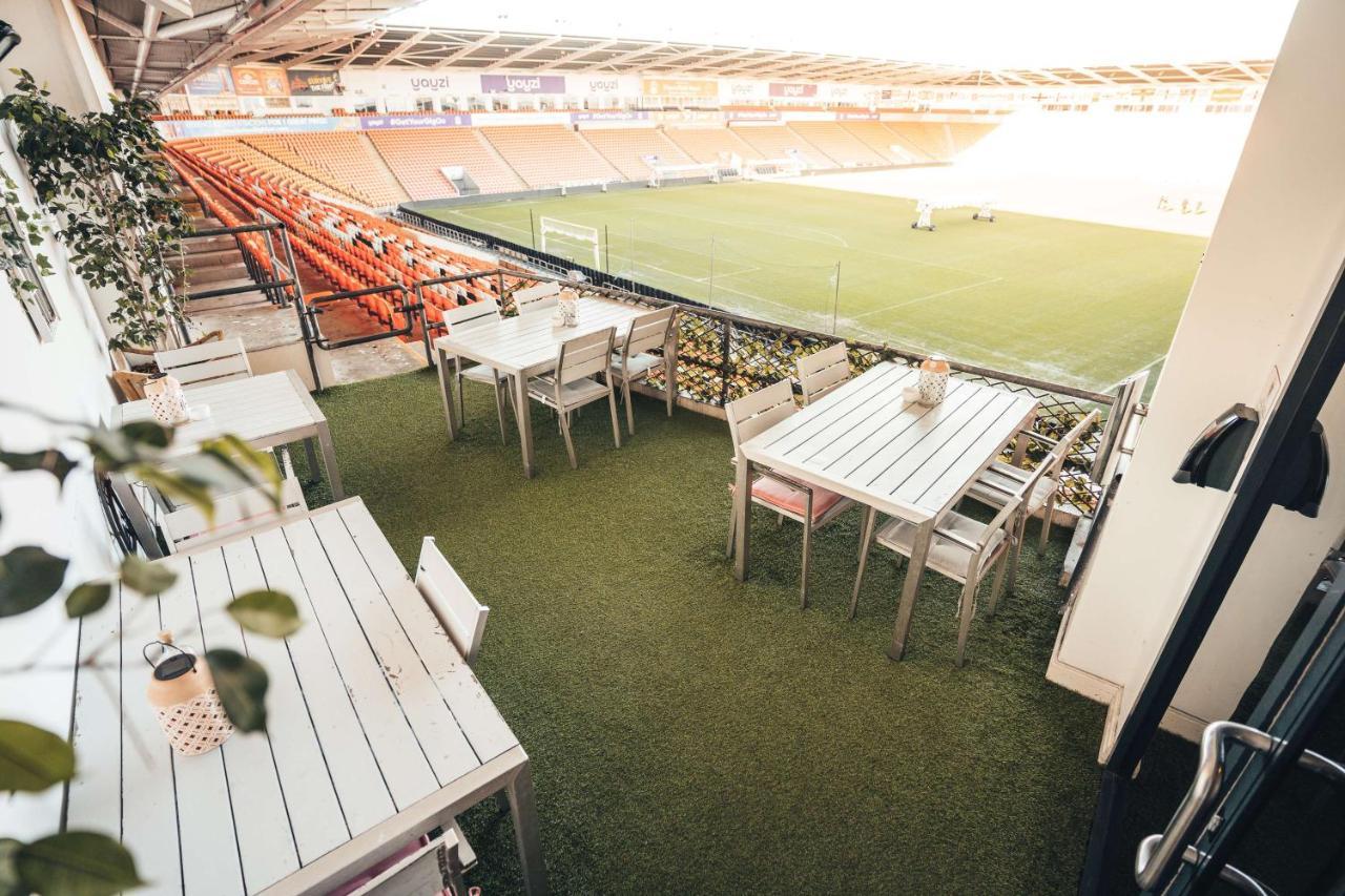 Blackpool Football Club Stadium Hotel, A Member Of Radisson Individuals Exterior foto