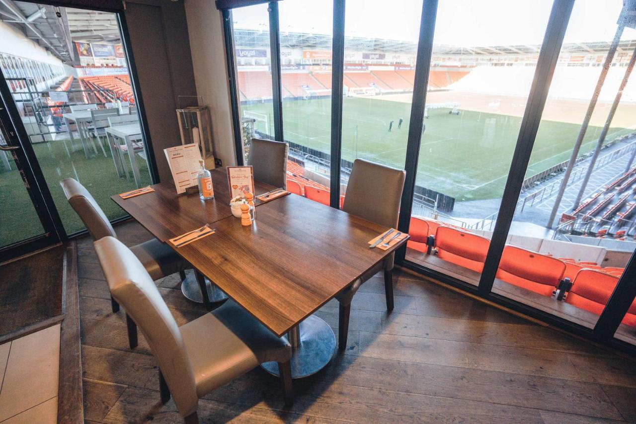 Blackpool Football Club Stadium Hotel, A Member Of Radisson Individuals Exterior foto