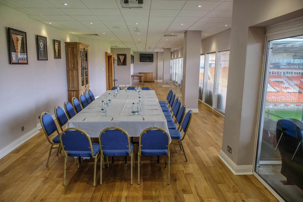 Blackpool Football Club Stadium Hotel, A Member Of Radisson Individuals Exterior foto
